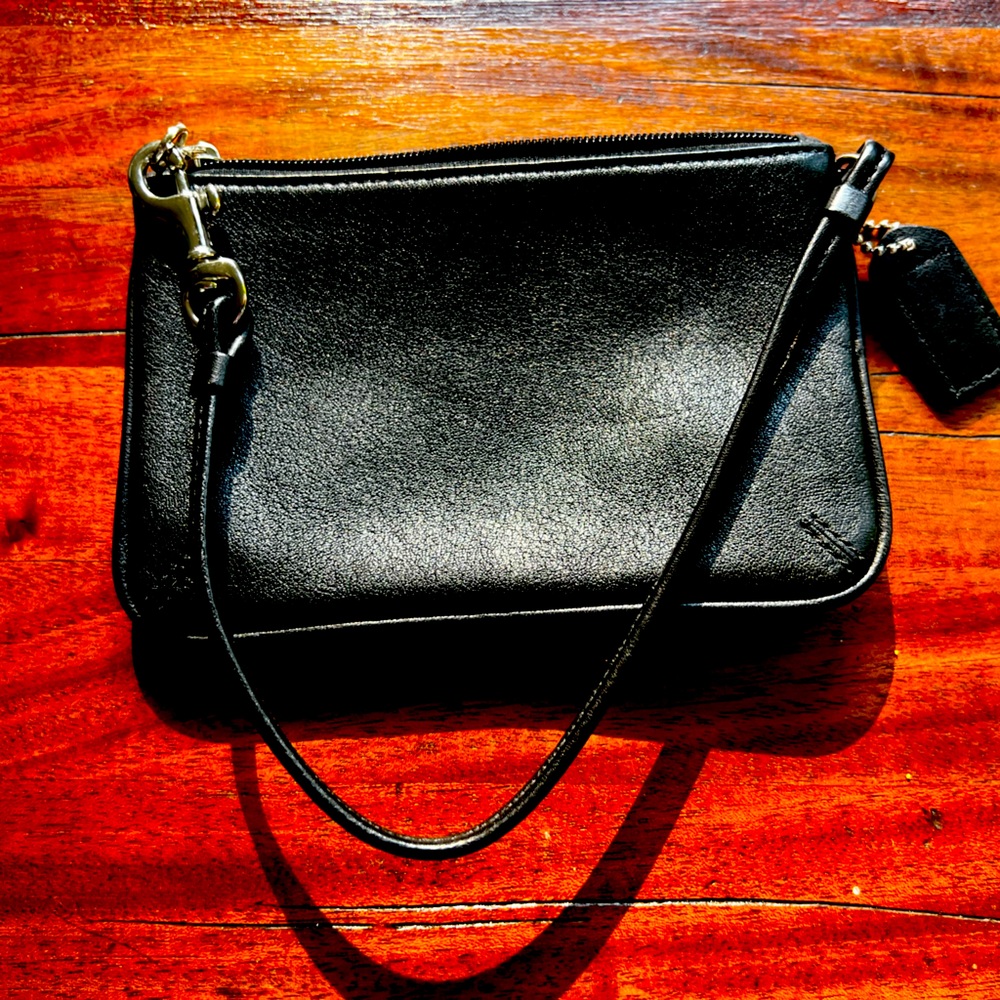 🇺🇸Coach wristlet